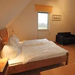 Doppelhaushaelfte, * Zingst